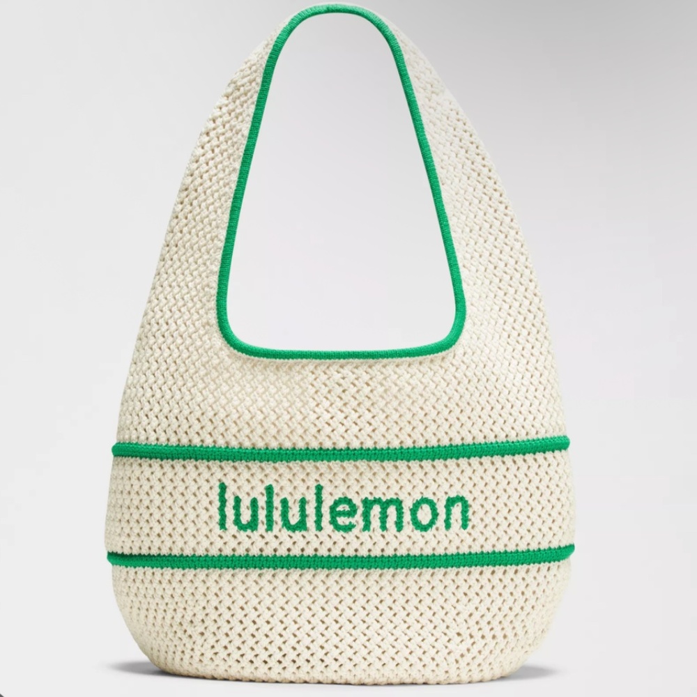 Lululemon cotton crochet shoulder bag 7L